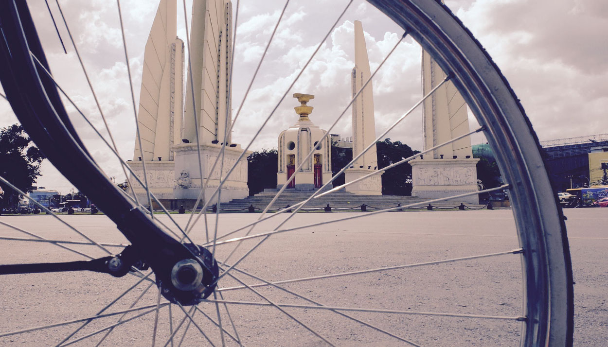 Vintage bike by Democracy Monument